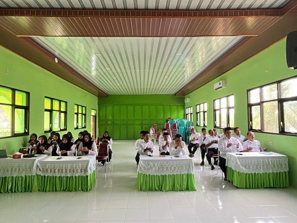 “Istighosah Kubro: Munajat Damai Kebangsaan di MTsN 4 Blitar”
